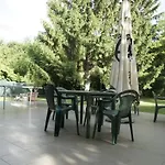 Anonymus Vendeghaz Appartement