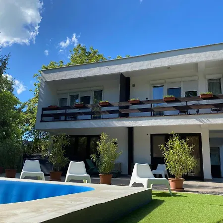 Anonymus Vendeghaz Apartment *